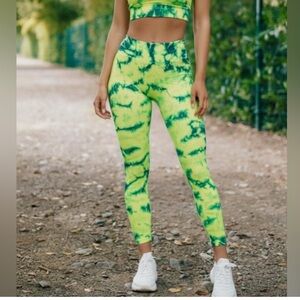 Bombshell Tie-Dye LEGGINGS